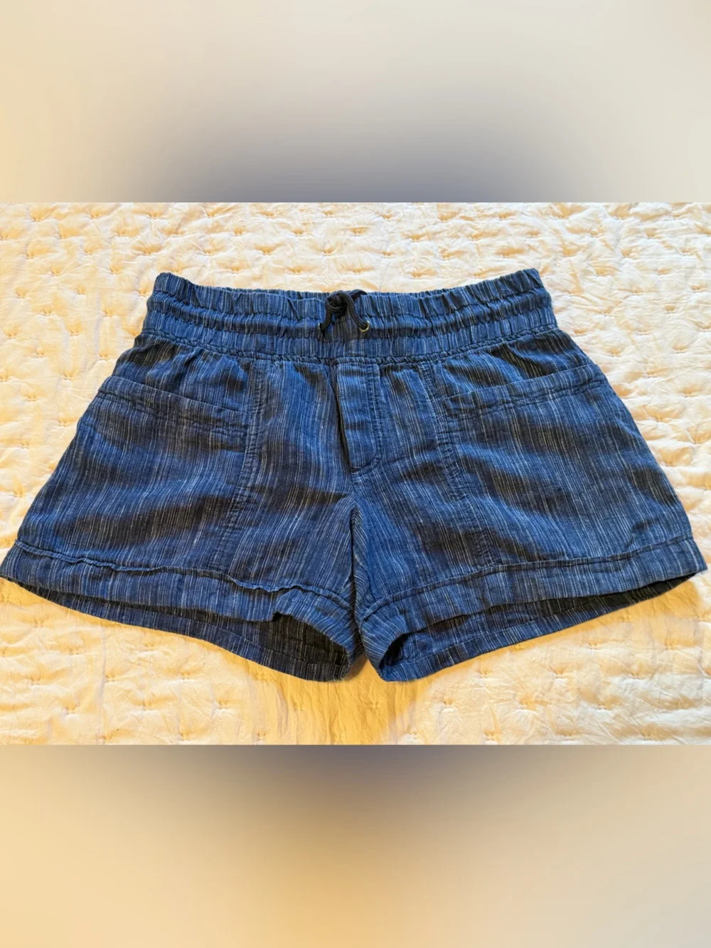 Athleta Cabo Linen Shorts (Blue, Size 4)